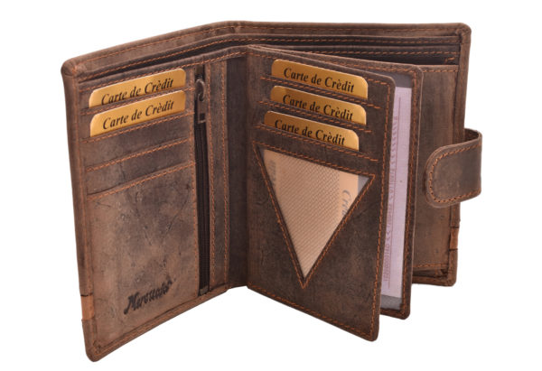 RFID Pánska kožená peňaženka MERCUCIO Pánska kožená peňaženka z prírodnej kože s dvomi mincovými priečinkami a ozdobným pásikom. Pravá hovädzia koža